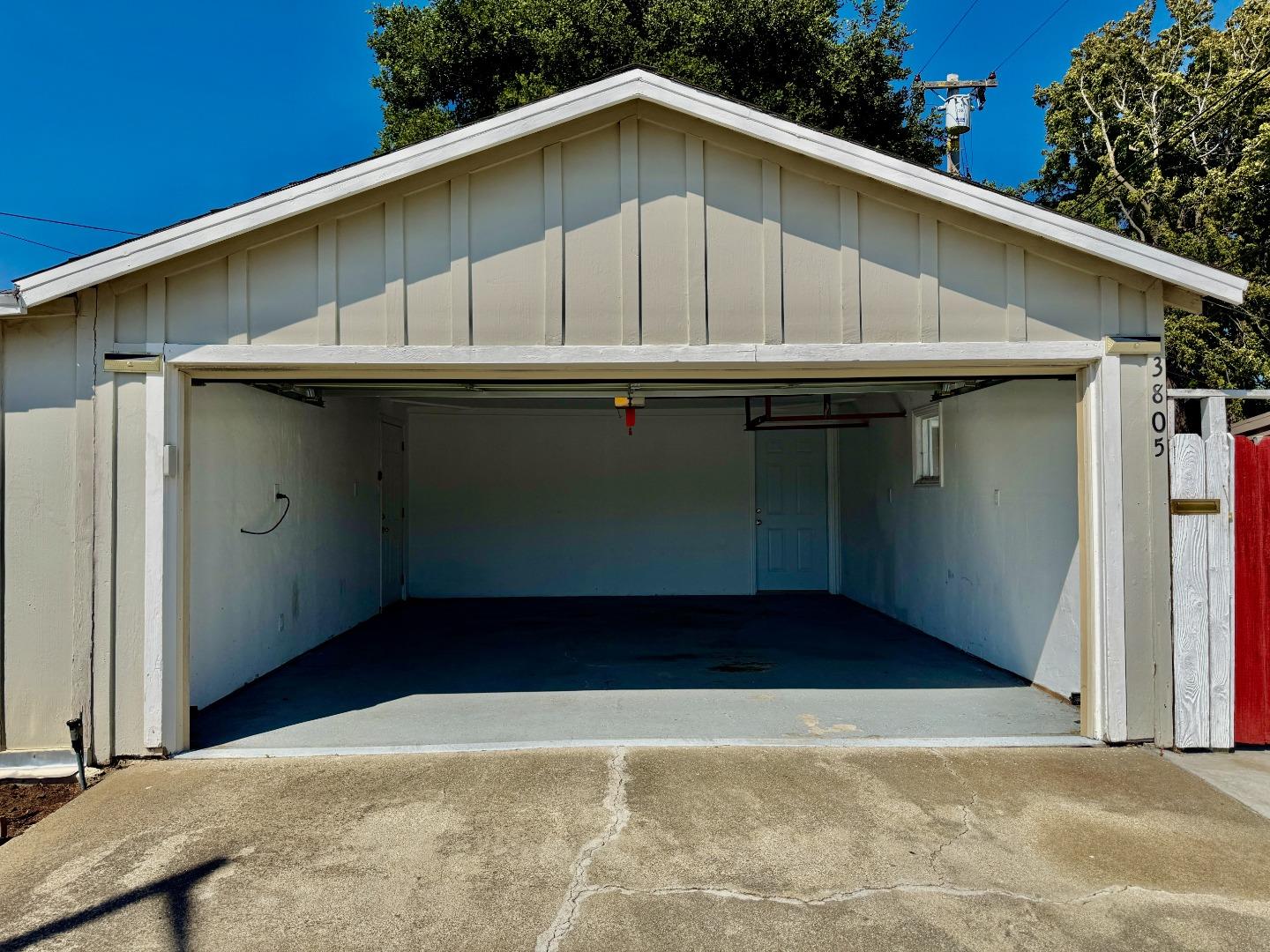 Detail Gallery Image 29 of 47 For 3801 Pacific Blvd, San Mateo,  CA 94403 - 3 Beds | 2 Baths