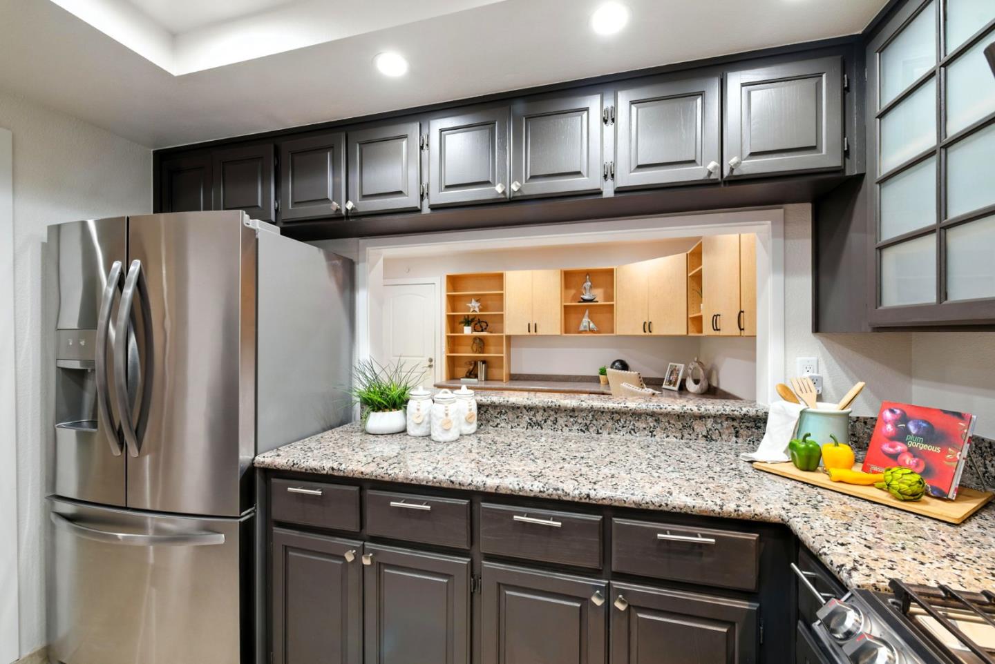Detail Gallery Image 11 of 66 For 2121 Darnis Cir, Morgan Hill,  CA 95037 - 3 Beds | 2/1 Baths