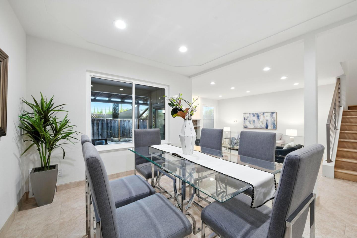 Detail Gallery Image 12 of 66 For 2121 Darnis Cir, Morgan Hill,  CA 95037 - 3 Beds | 2/1 Baths