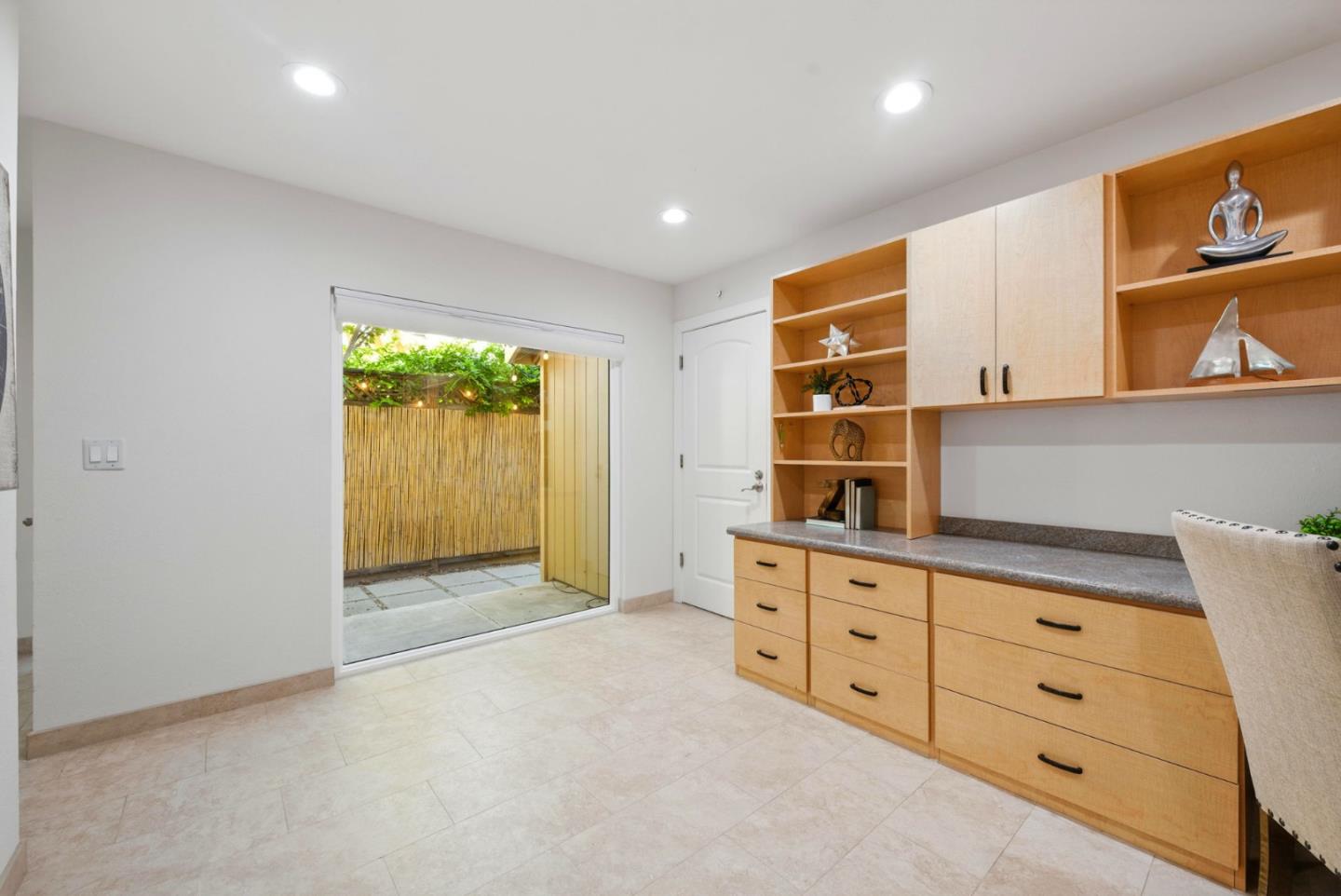 Detail Gallery Image 15 of 66 For 2121 Darnis Cir, Morgan Hill,  CA 95037 - 3 Beds | 2/1 Baths