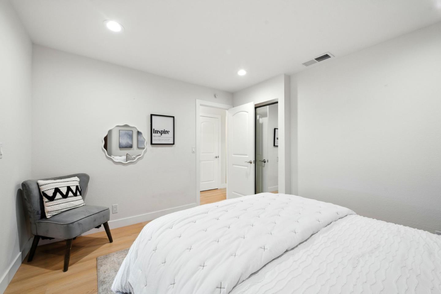 Detail Gallery Image 23 of 66 For 2121 Darnis Cir, Morgan Hill,  CA 95037 - 3 Beds | 2/1 Baths