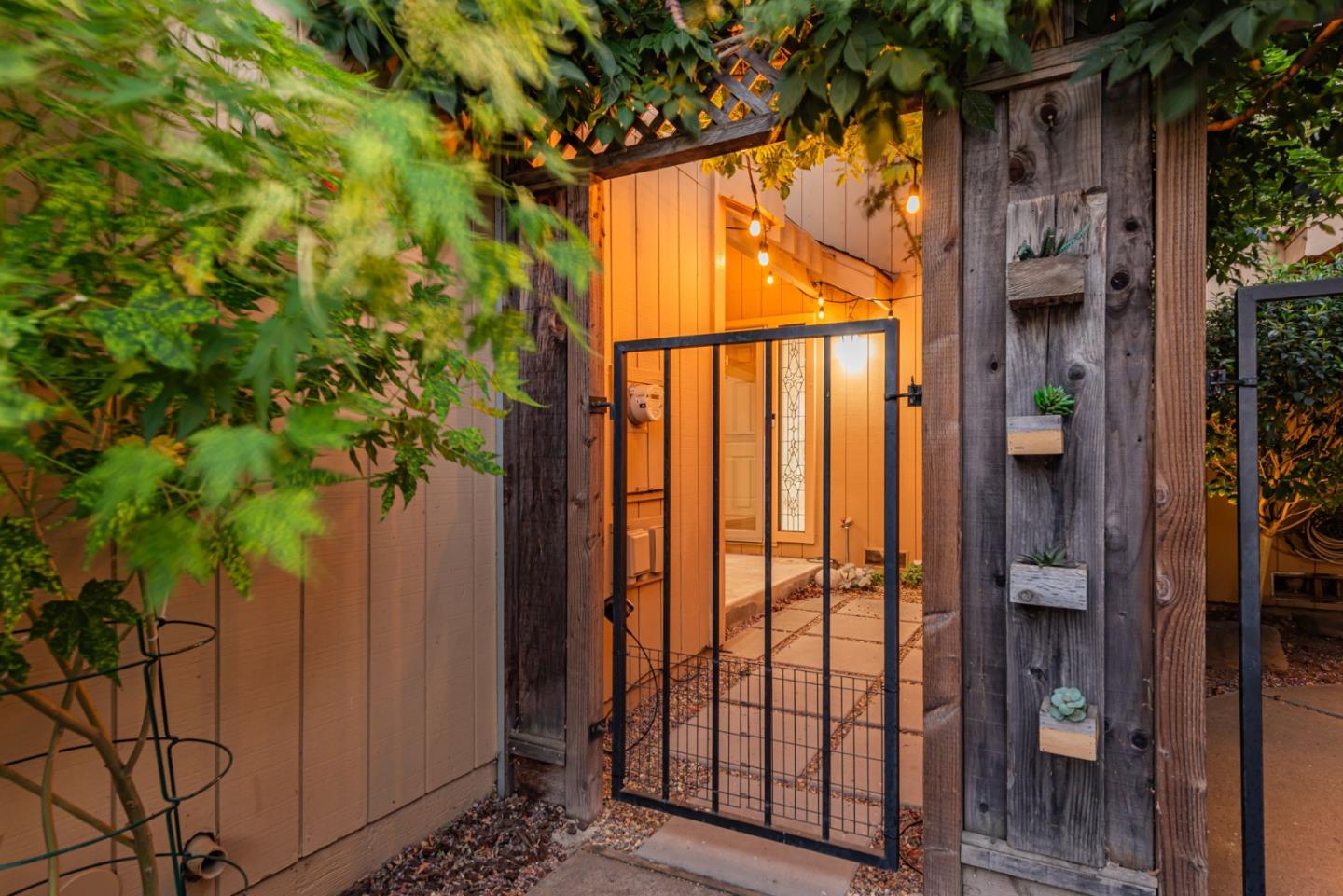 Detail Gallery Image 55 of 66 For 2121 Darnis Cir, Morgan Hill,  CA 95037 - 3 Beds | 2/1 Baths