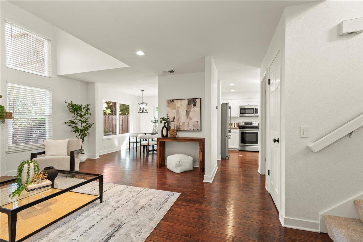 Detail Gallery Image 12 of 70 For 17380 Carriage Lamp Way, Morgan Hill,  CA 95037 - 3 Beds | 2/1 Baths