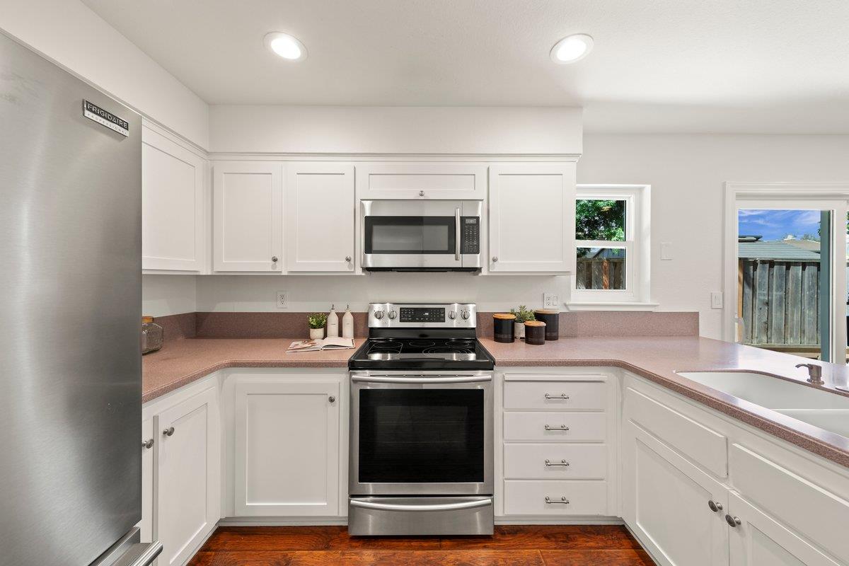 Detail Gallery Image 16 of 70 For 17380 Carriage Lamp Way, Morgan Hill,  CA 95037 - 3 Beds | 2/1 Baths