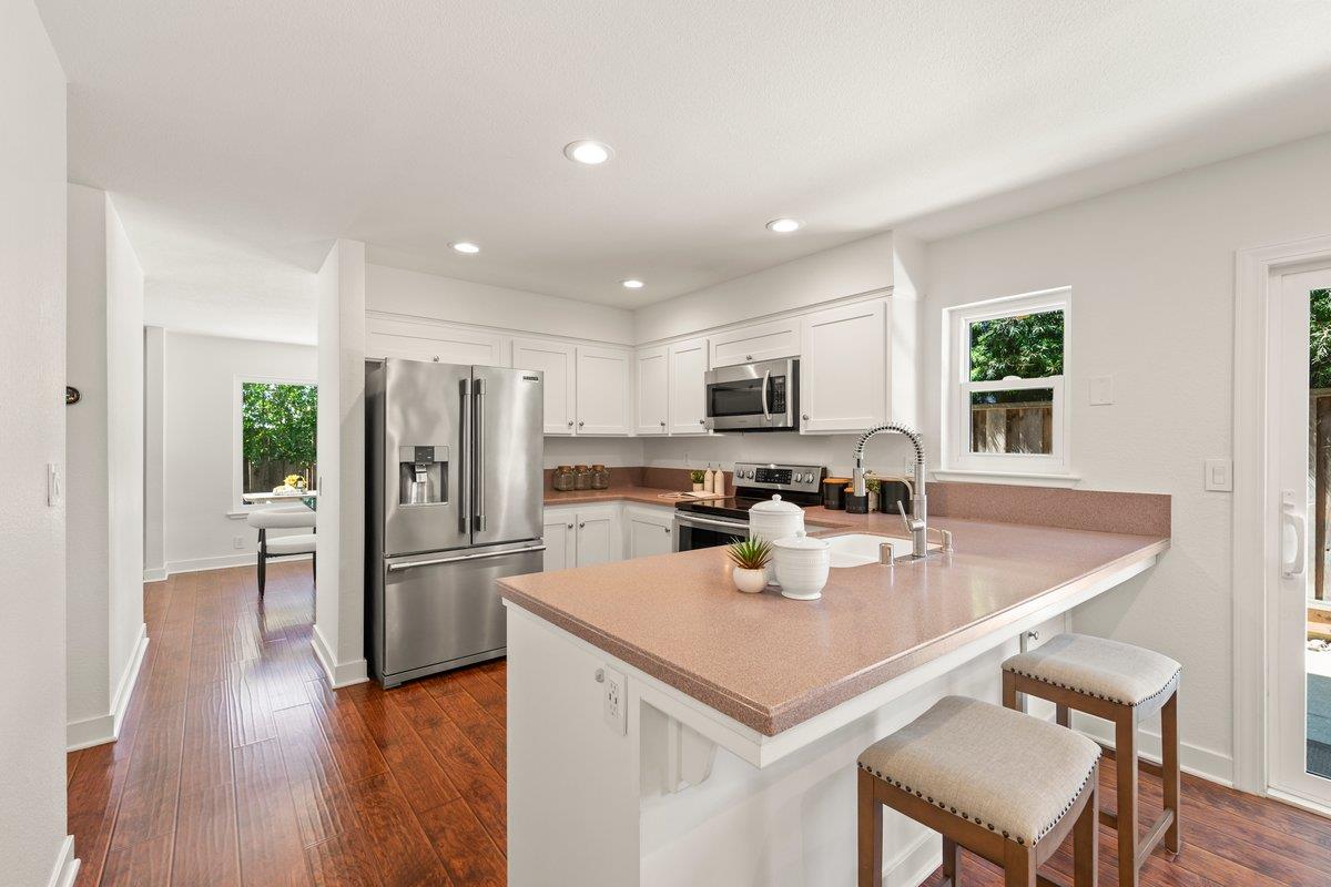 Detail Gallery Image 19 of 70 For 17380 Carriage Lamp Way, Morgan Hill,  CA 95037 - 3 Beds | 2/1 Baths