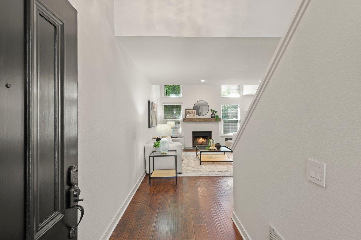 Detail Gallery Image 5 of 70 For 17380 Carriage Lamp Way, Morgan Hill,  CA 95037 - 3 Beds | 2/1 Baths