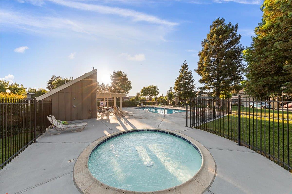 Detail Gallery Image 61 of 70 For 17380 Carriage Lamp Way, Morgan Hill,  CA 95037 - 3 Beds | 2/1 Baths