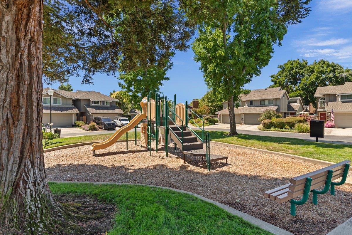 Detail Gallery Image 62 of 70 For 17380 Carriage Lamp Way, Morgan Hill,  CA 95037 - 3 Beds | 2/1 Baths