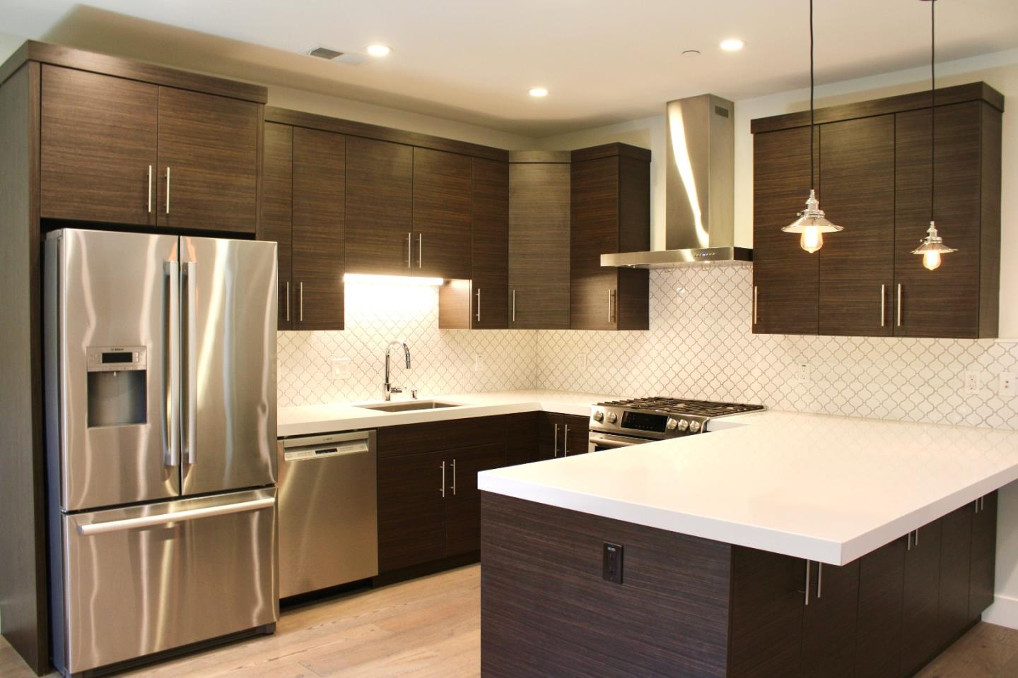 Detail Gallery Image 4 of 16 For 701 2nd Avenue #6, San Mateo,  CA 94401 - 2 Beds | 2/1 Baths