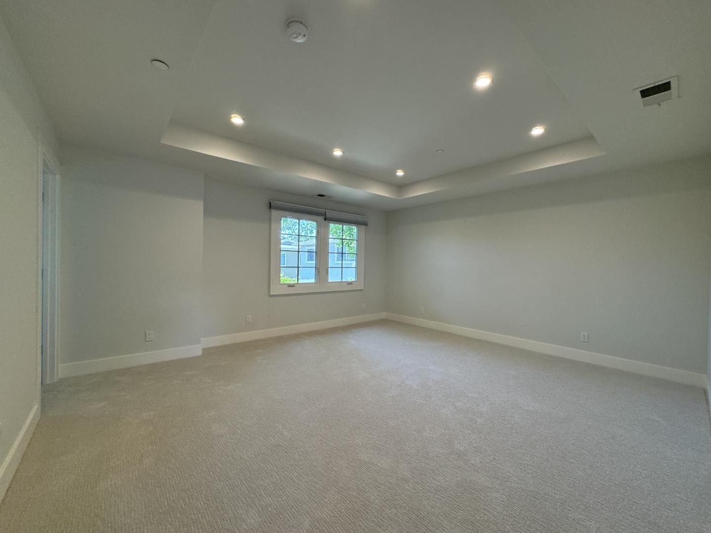 Detail Gallery Image 8 of 16 For 701 2nd Avenue #6, San Mateo,  CA 94401 - 2 Beds | 2/1 Baths