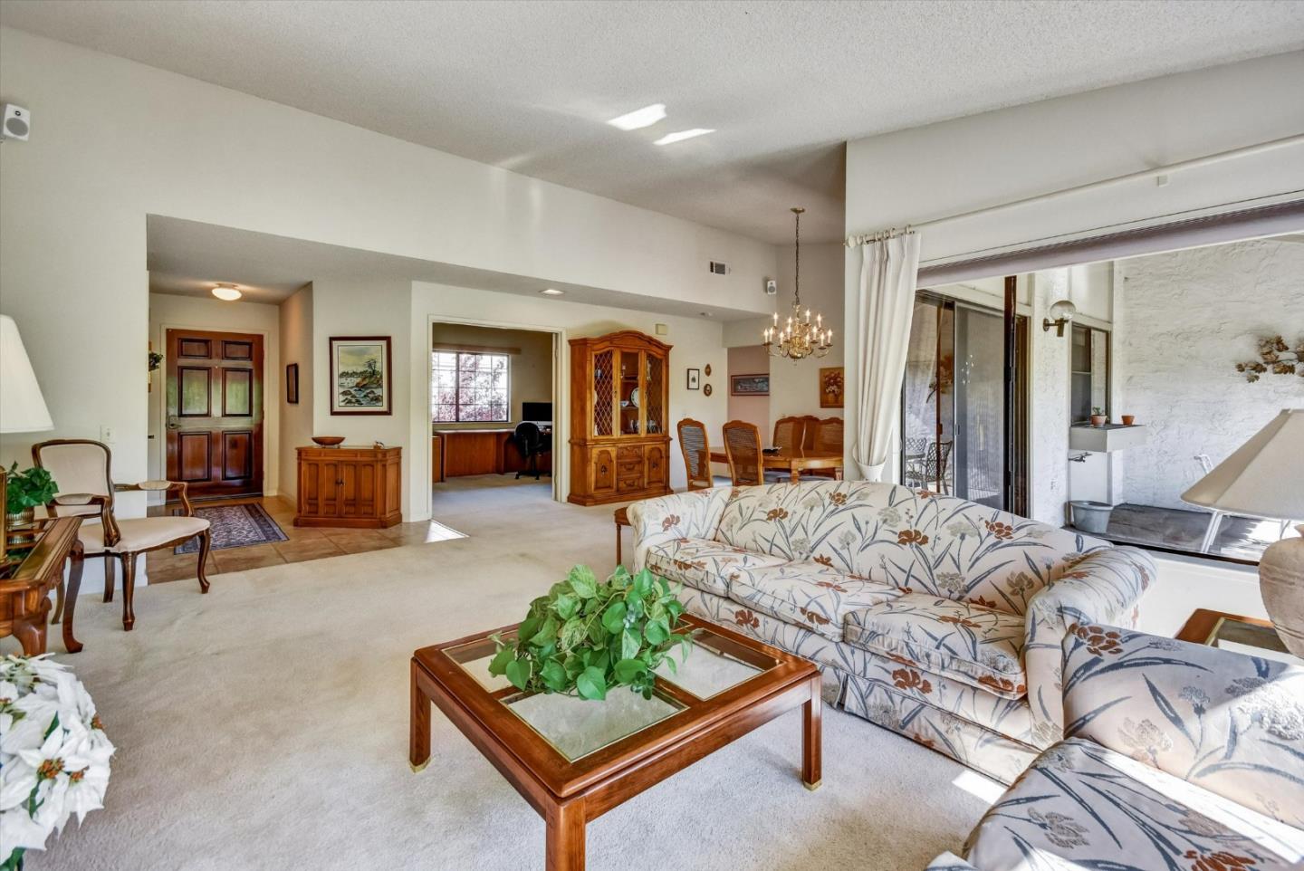 Detail Gallery Image 4 of 62 For 7302 via Granja, San Jose,  CA 95135 - 2 Beds | 2 Baths