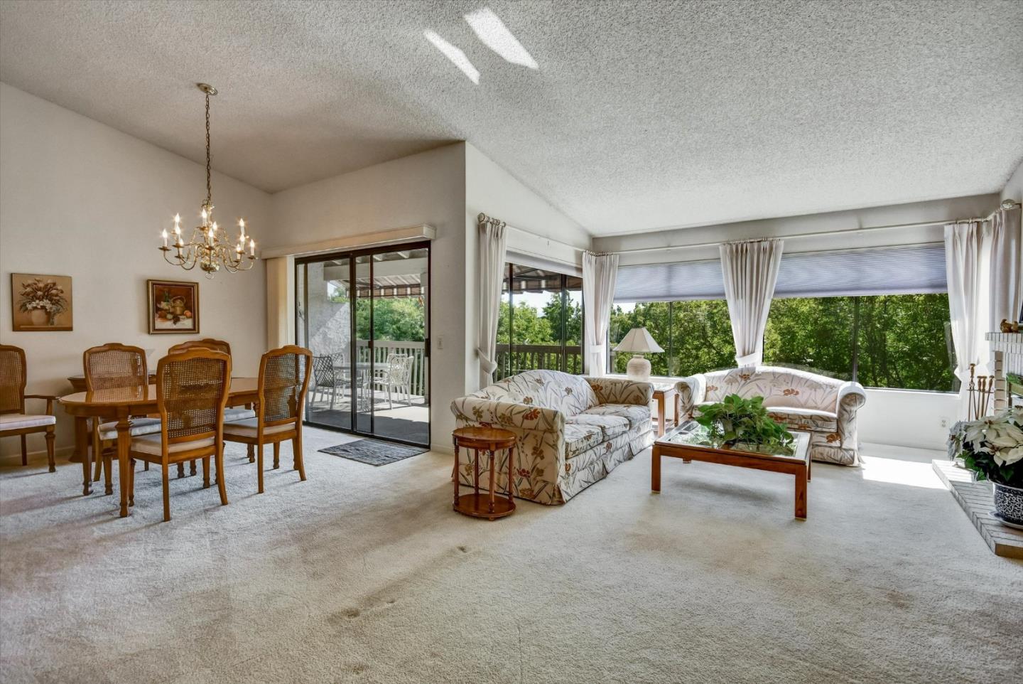 Detail Gallery Image 6 of 62 For 7302 via Granja, San Jose,  CA 95135 - 2 Beds | 2 Baths