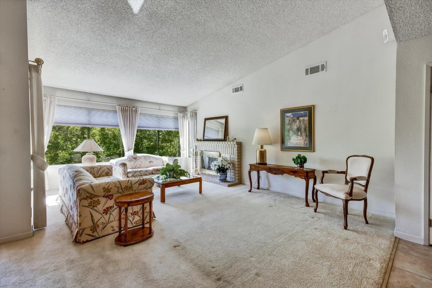Detail Gallery Image 9 of 62 For 7302 via Granja, San Jose,  CA 95135 - 2 Beds | 2 Baths