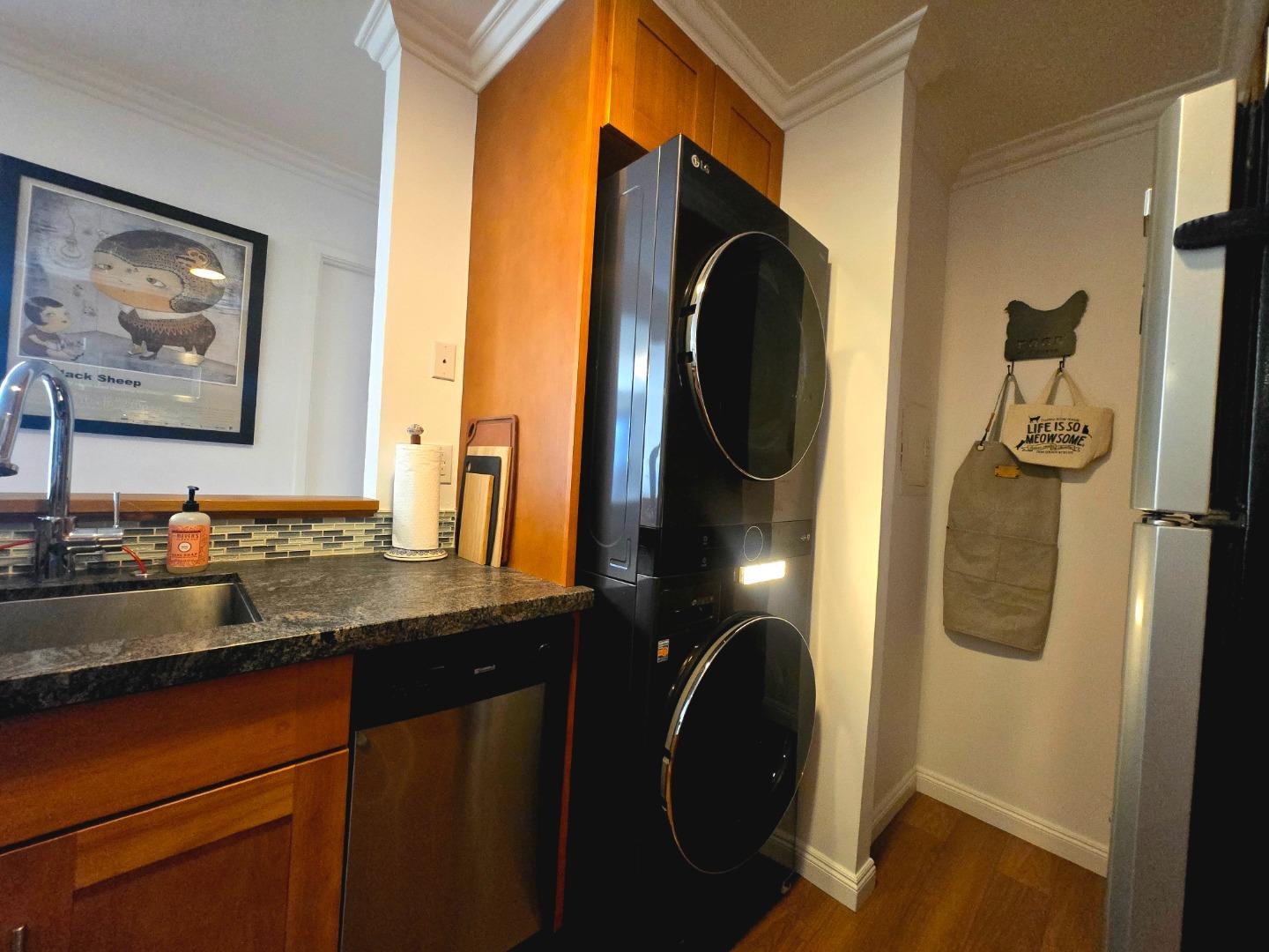 Detail Gallery Image 7 of 18 For 233 Boardwalk Ave a,  San Bruno,  CA 94066 - 1 Beds | 1 Baths