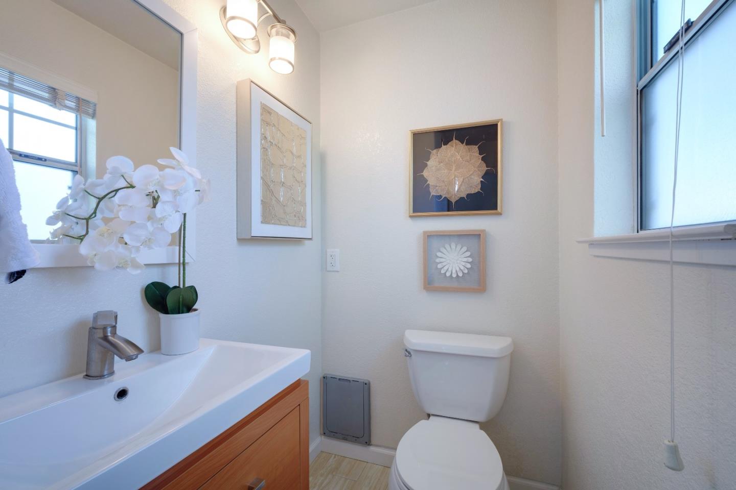 Detail Gallery Image 30 of 43 For 21697 Lomita Ave, Cupertino,  CA 95014 - 2 Beds | 2/1 Baths