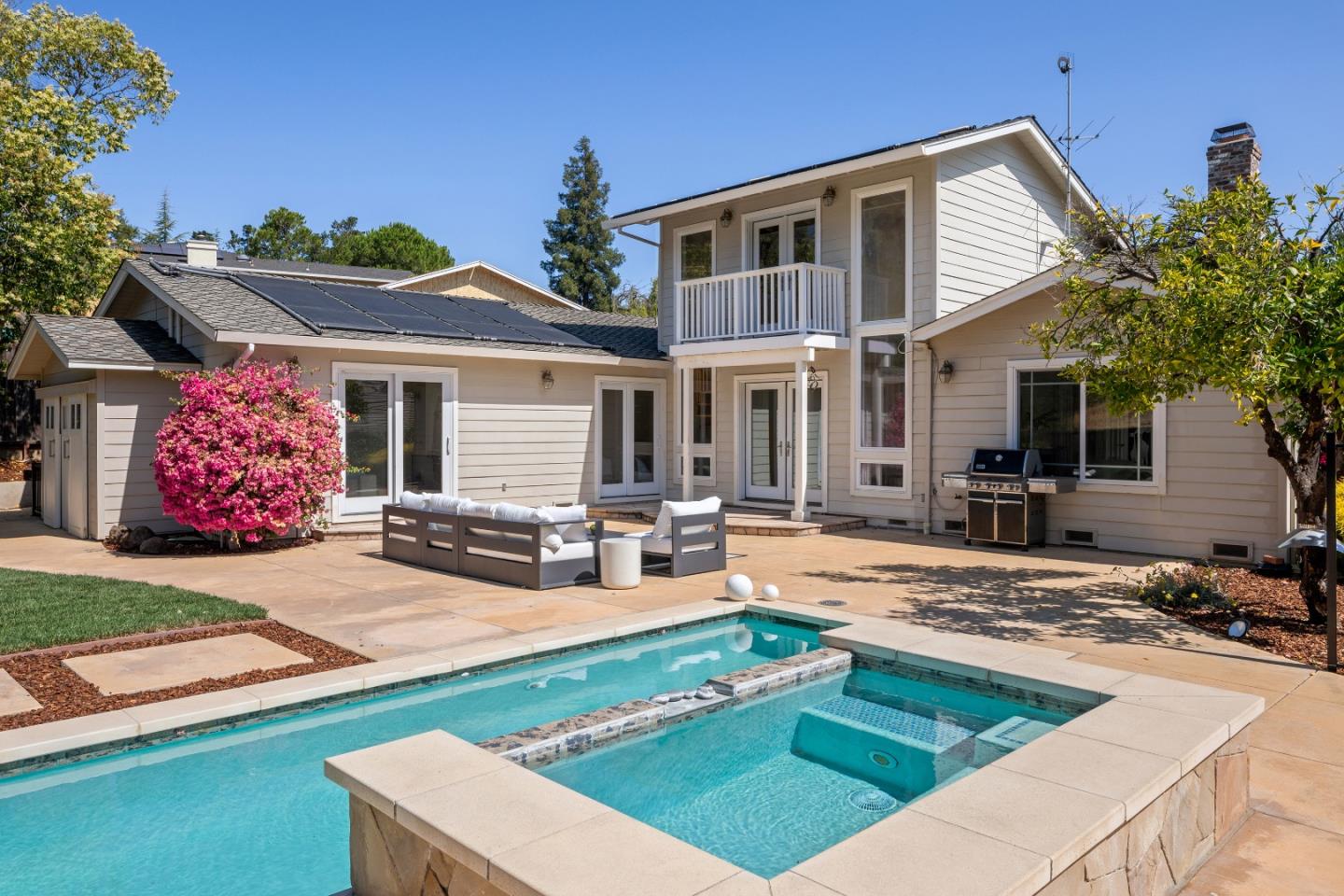 Detail Gallery Image 24 of 30 For 881 Highlands Cir, Los Altos,  CA 94024 - 4 Beds | 2 Baths