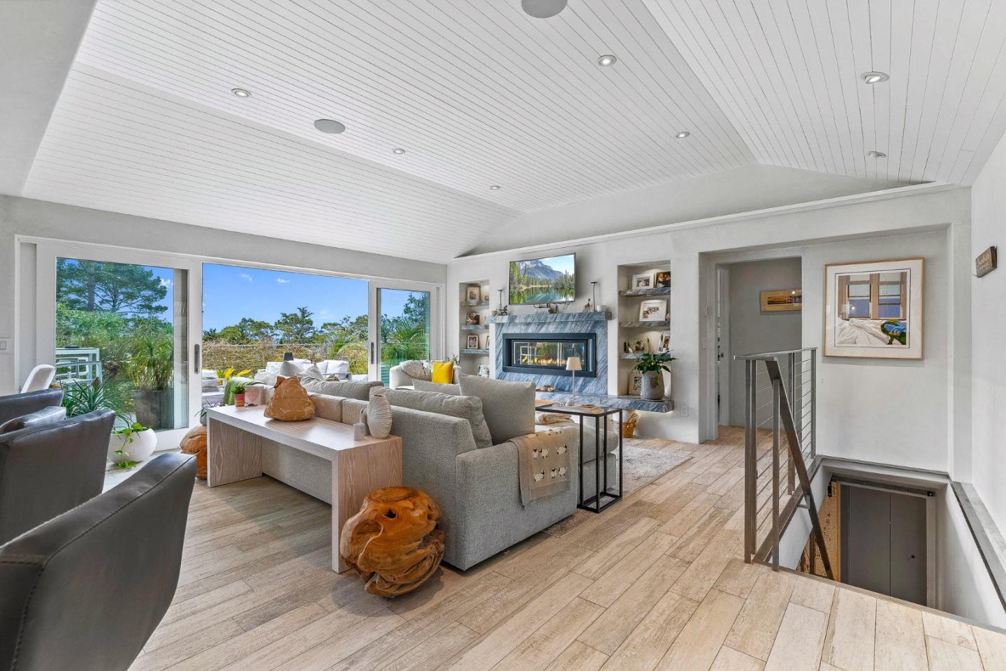 Detail Gallery Image 10 of 43 For 7th 2sw Forest Ave, Carmel,  CA 93921 - 3 Beds | 2 Baths