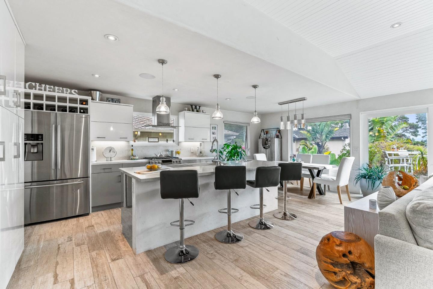 Detail Gallery Image 11 of 43 For 7th 2sw Forest Ave, Carmel,  CA 93921 - 3 Beds | 2 Baths