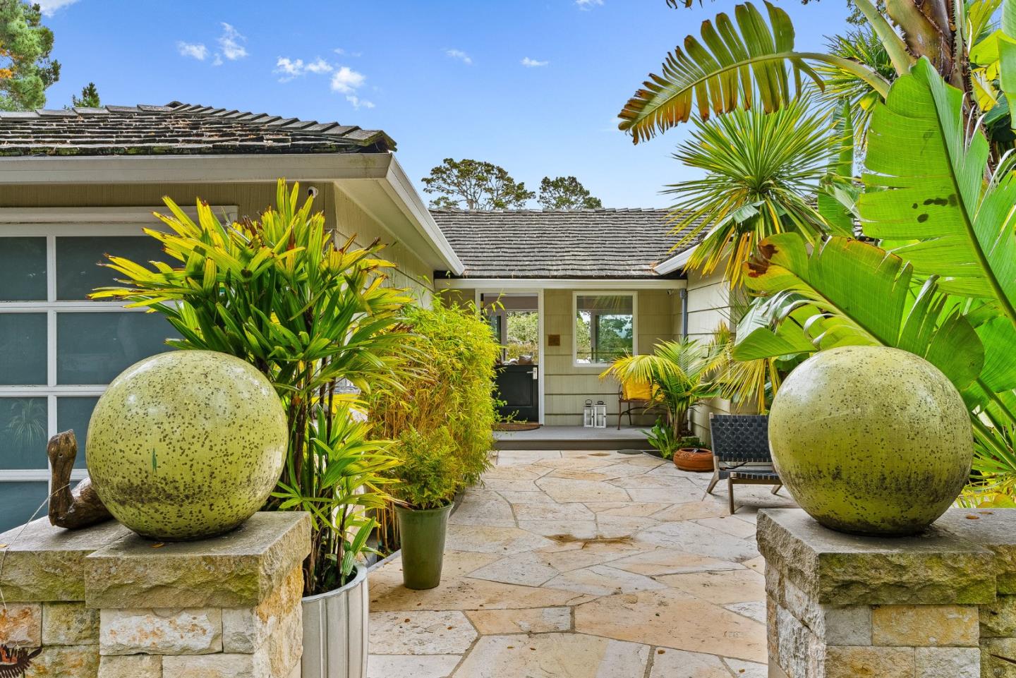 Detail Gallery Image 2 of 43 For 7th 2sw Forest Ave, Carmel,  CA 93921 - 3 Beds | 2 Baths