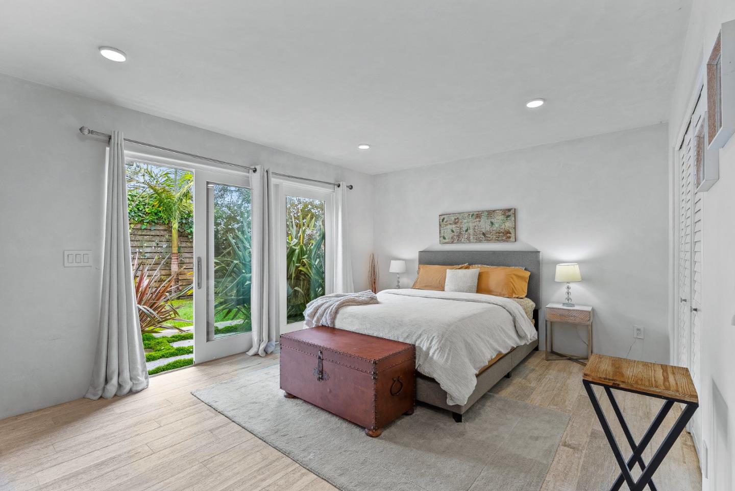 Detail Gallery Image 24 of 43 For 7th 2sw Forest Ave, Carmel,  CA 93921 - 3 Beds | 2 Baths
