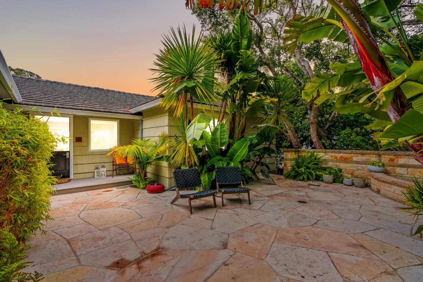 Detail Gallery Image 4 of 43 For 7th 2sw Forest Ave, Carmel,  CA 93921 - 3 Beds | 2 Baths