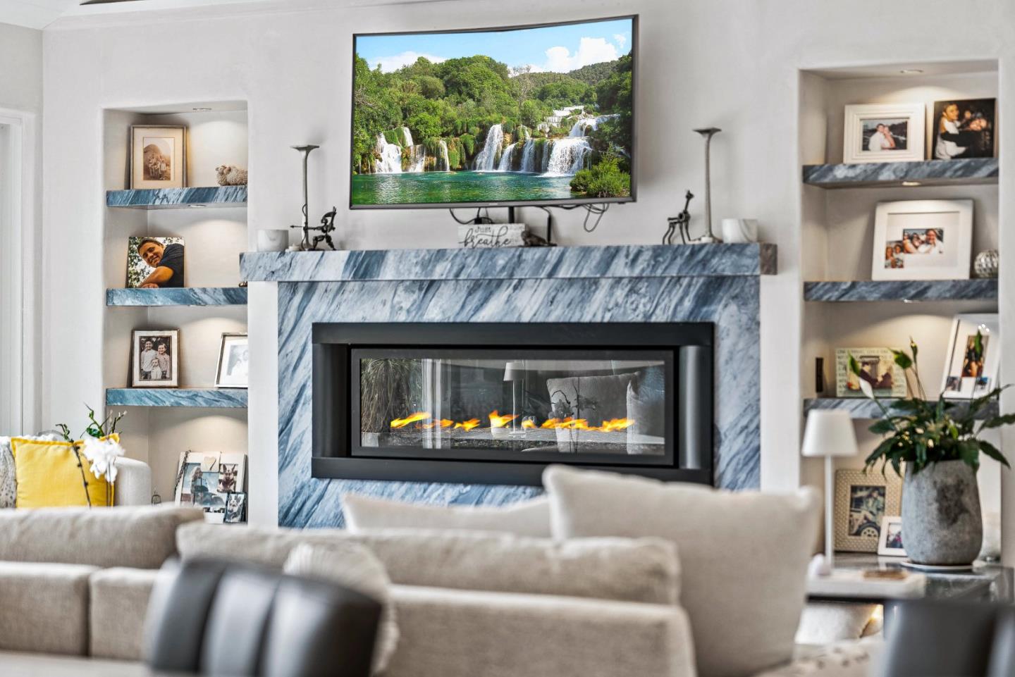 Detail Gallery Image 9 of 43 For 7th 2sw Forest Ave, Carmel,  CA 93921 - 3 Beds | 2 Baths