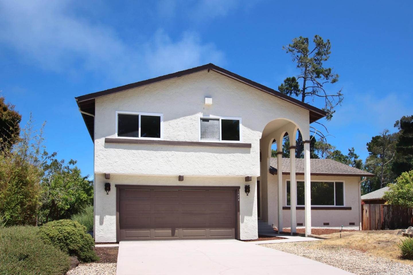 Detail Gallery Image 5 of 43 For 1079 Sumner Ave, Aptos,  CA 95003 - 3 Beds | 2/1 Baths