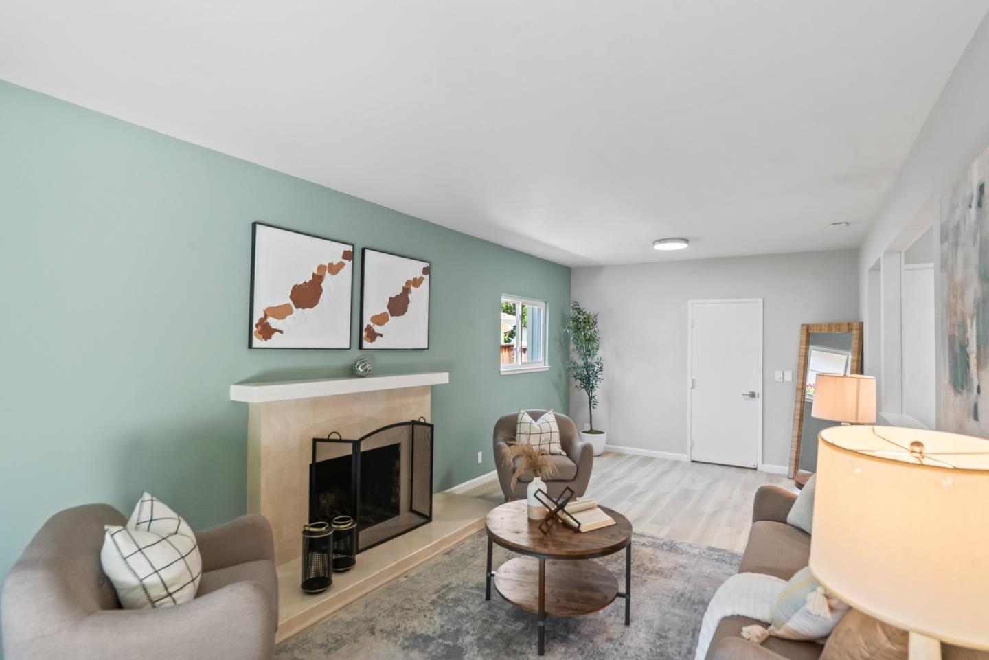 Detail Gallery Image 17 of 35 For 1643 Finch Way, Sunnyvale,  CA 94087 - 4 Beds | 2/1 Baths