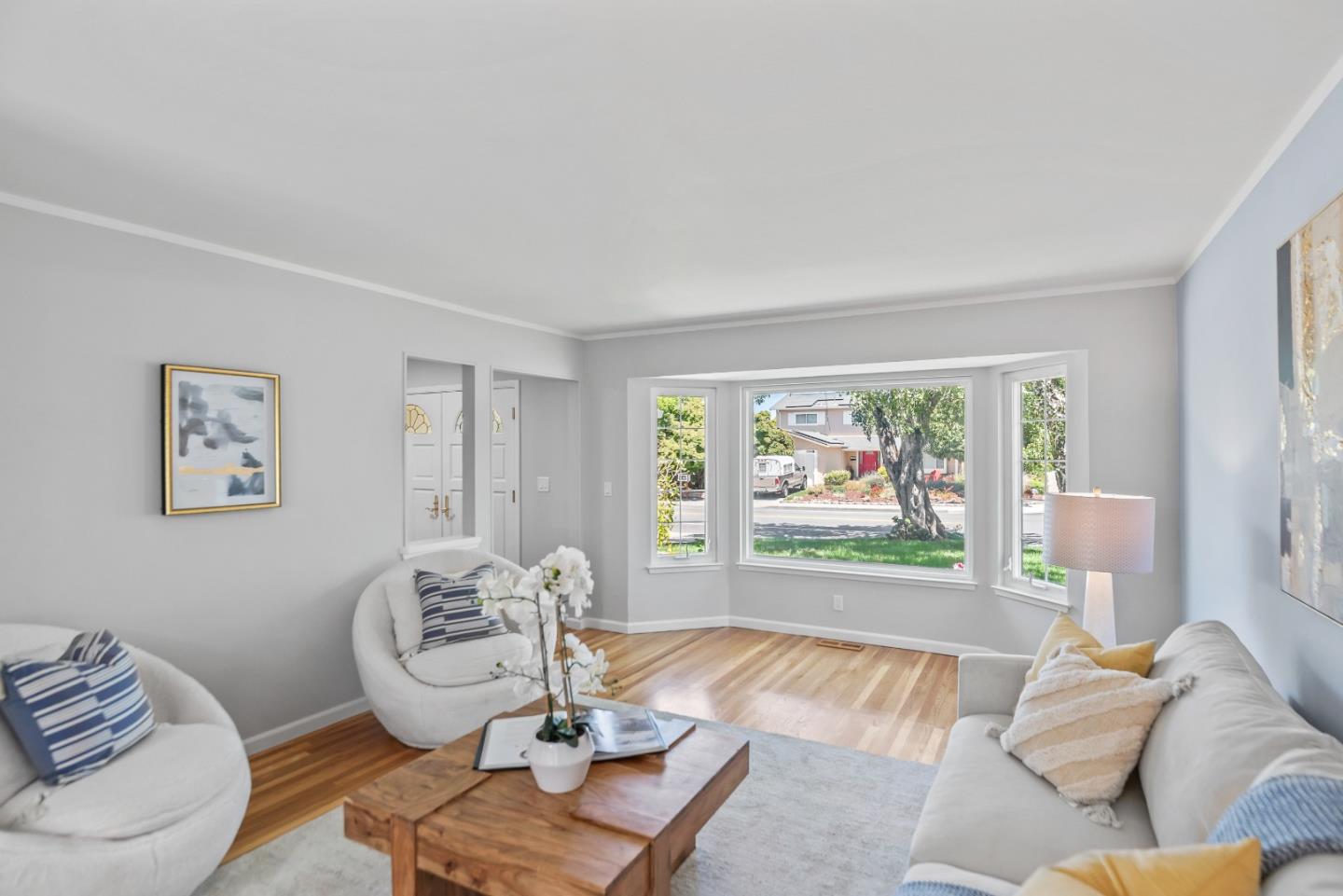 Detail Gallery Image 2 of 35 For 1643 Finch Way, Sunnyvale,  CA 94087 - 4 Beds | 2/1 Baths