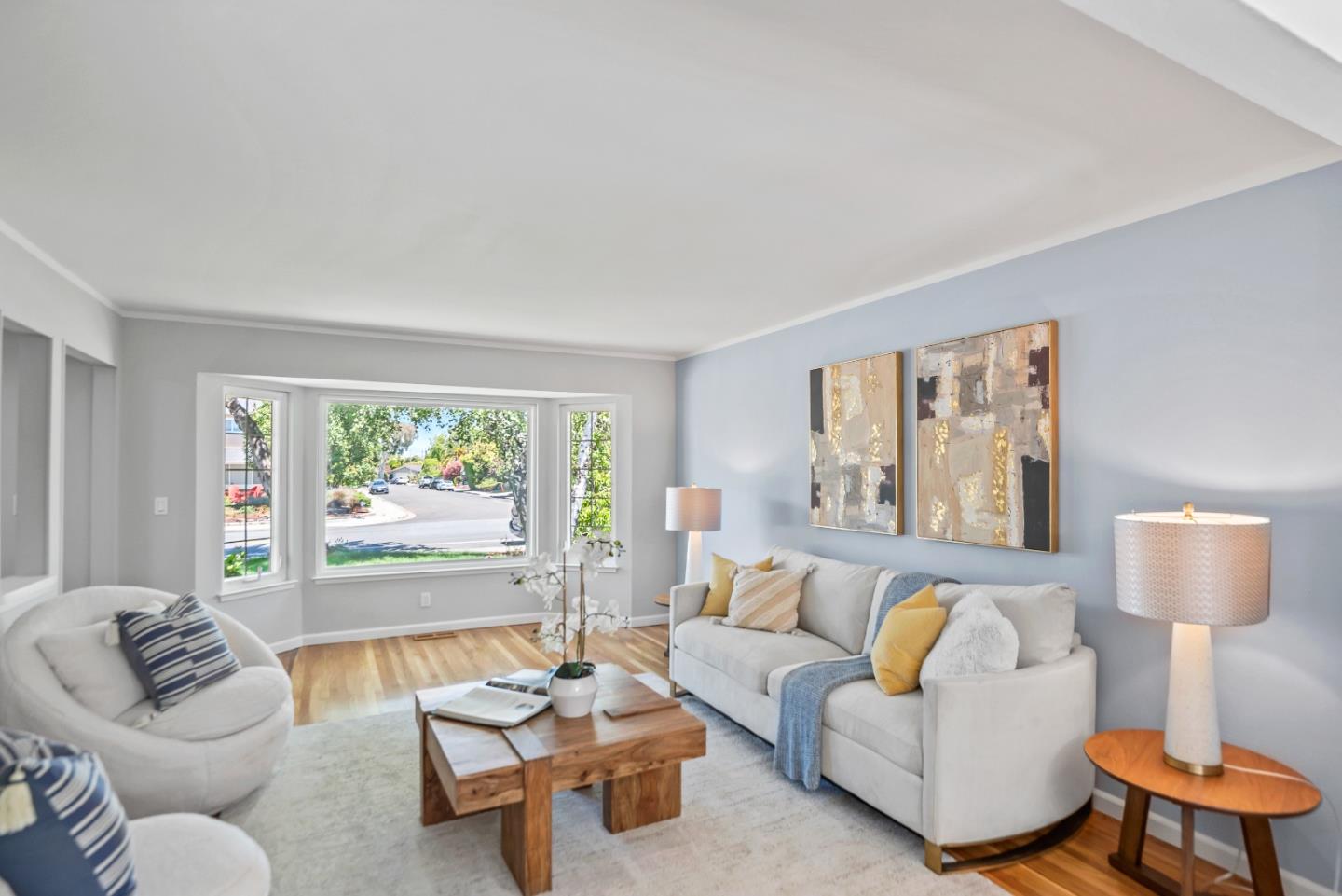 Detail Gallery Image 3 of 35 For 1643 Finch Way, Sunnyvale,  CA 94087 - 4 Beds | 2/1 Baths