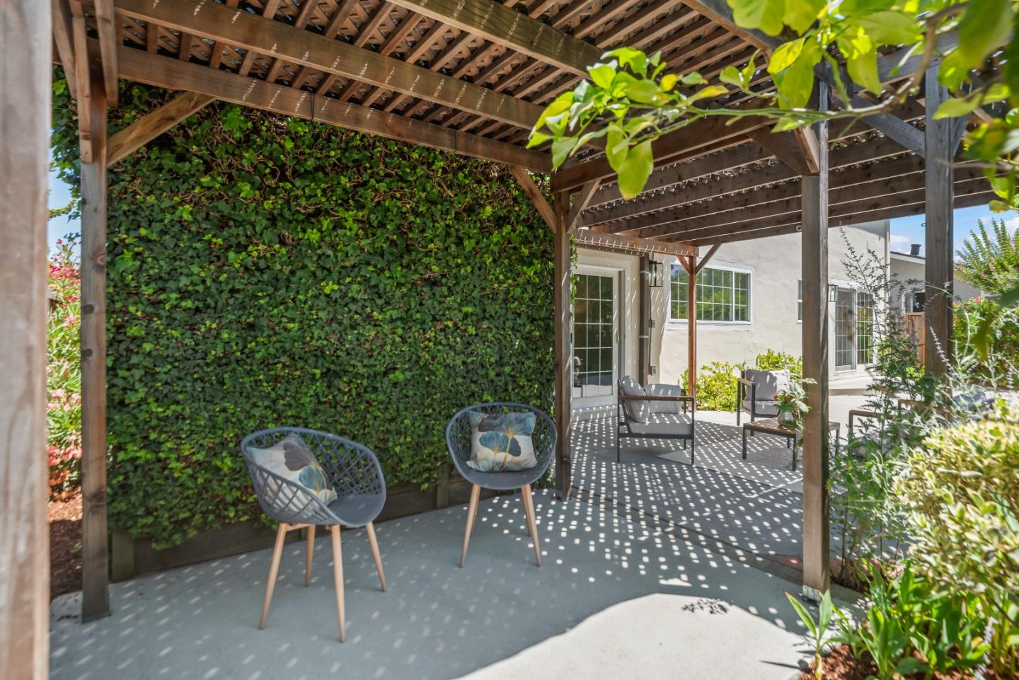 Detail Gallery Image 30 of 35 For 1643 Finch Way, Sunnyvale,  CA 94087 - 4 Beds | 2/1 Baths