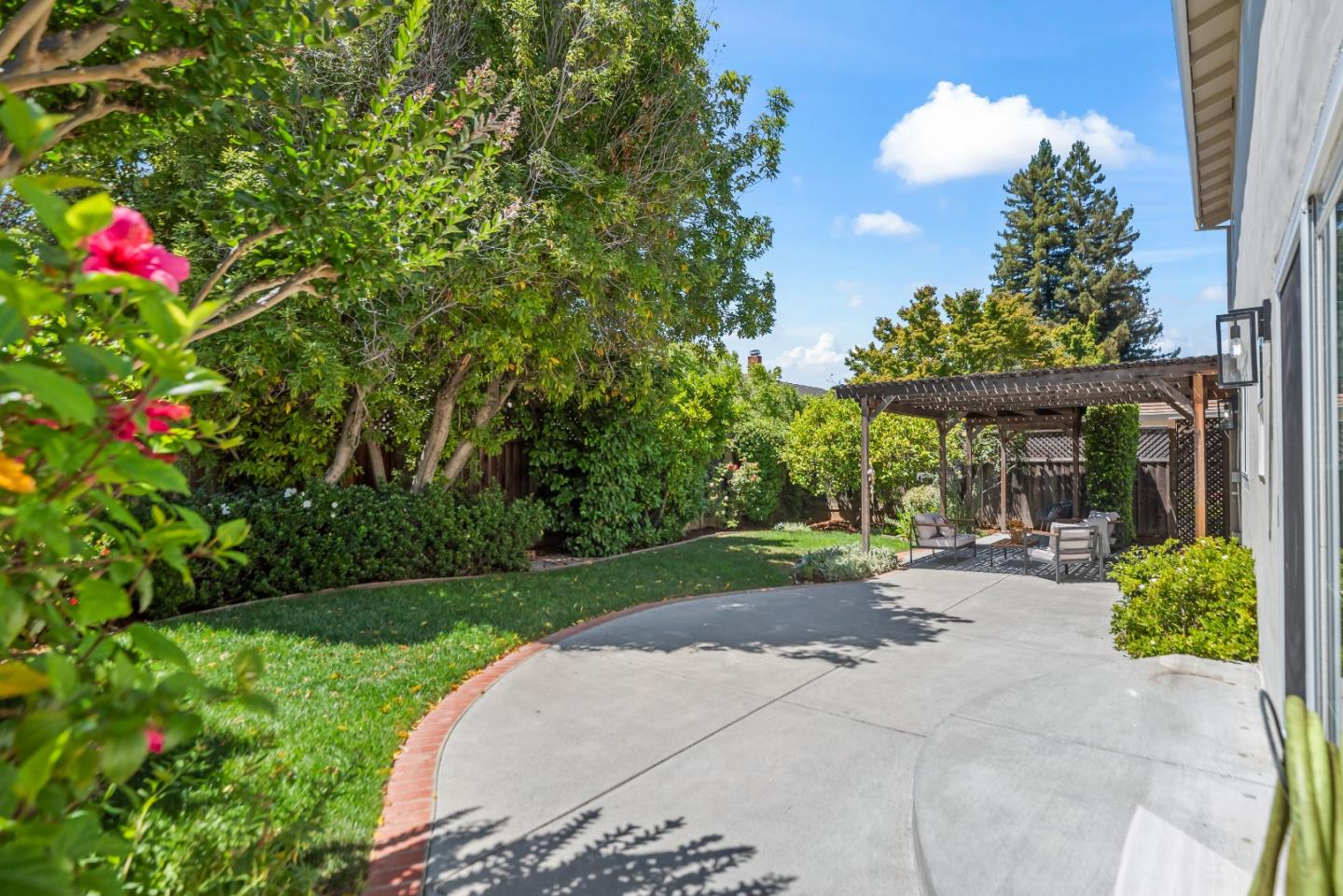 Detail Gallery Image 34 of 35 For 1643 Finch Way, Sunnyvale,  CA 94087 - 4 Beds | 2/1 Baths