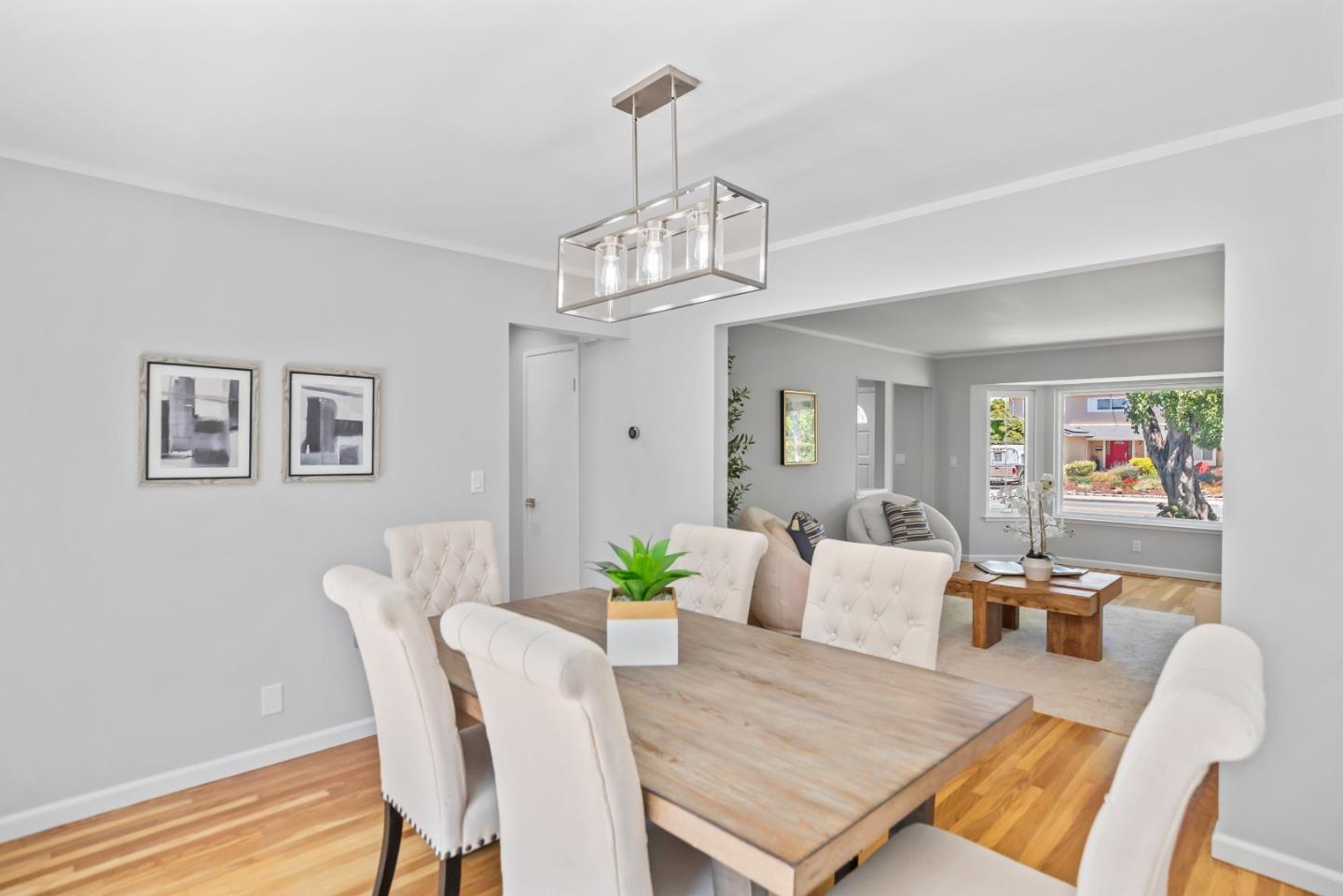 Detail Gallery Image 6 of 35 For 1643 Finch Way, Sunnyvale,  CA 94087 - 4 Beds | 2/1 Baths