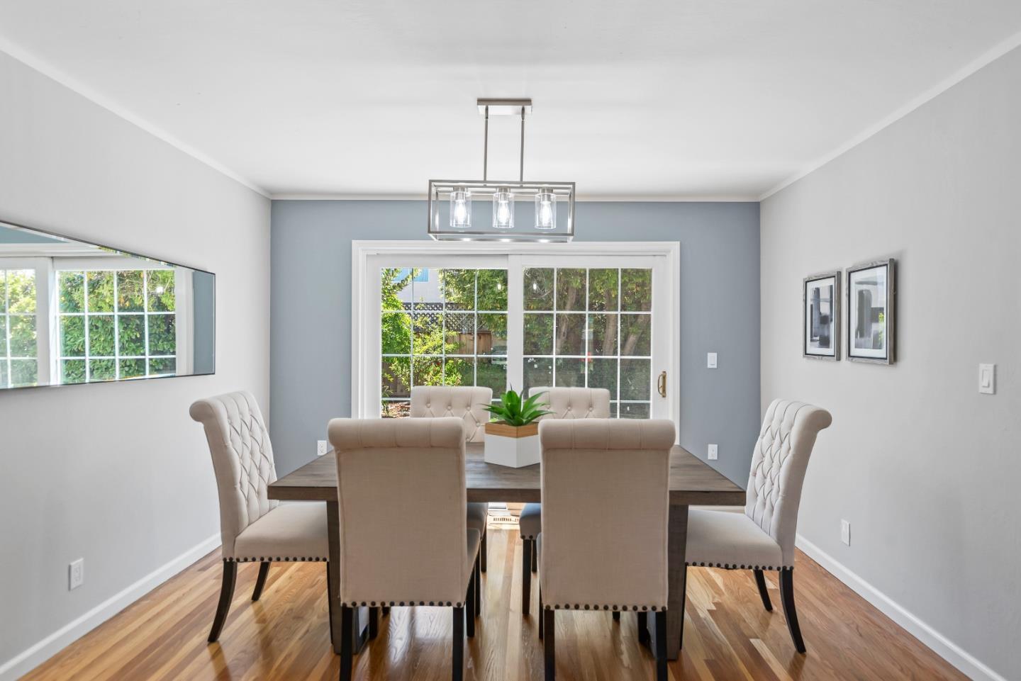 Detail Gallery Image 7 of 35 For 1643 Finch Way, Sunnyvale,  CA 94087 - 4 Beds | 2/1 Baths