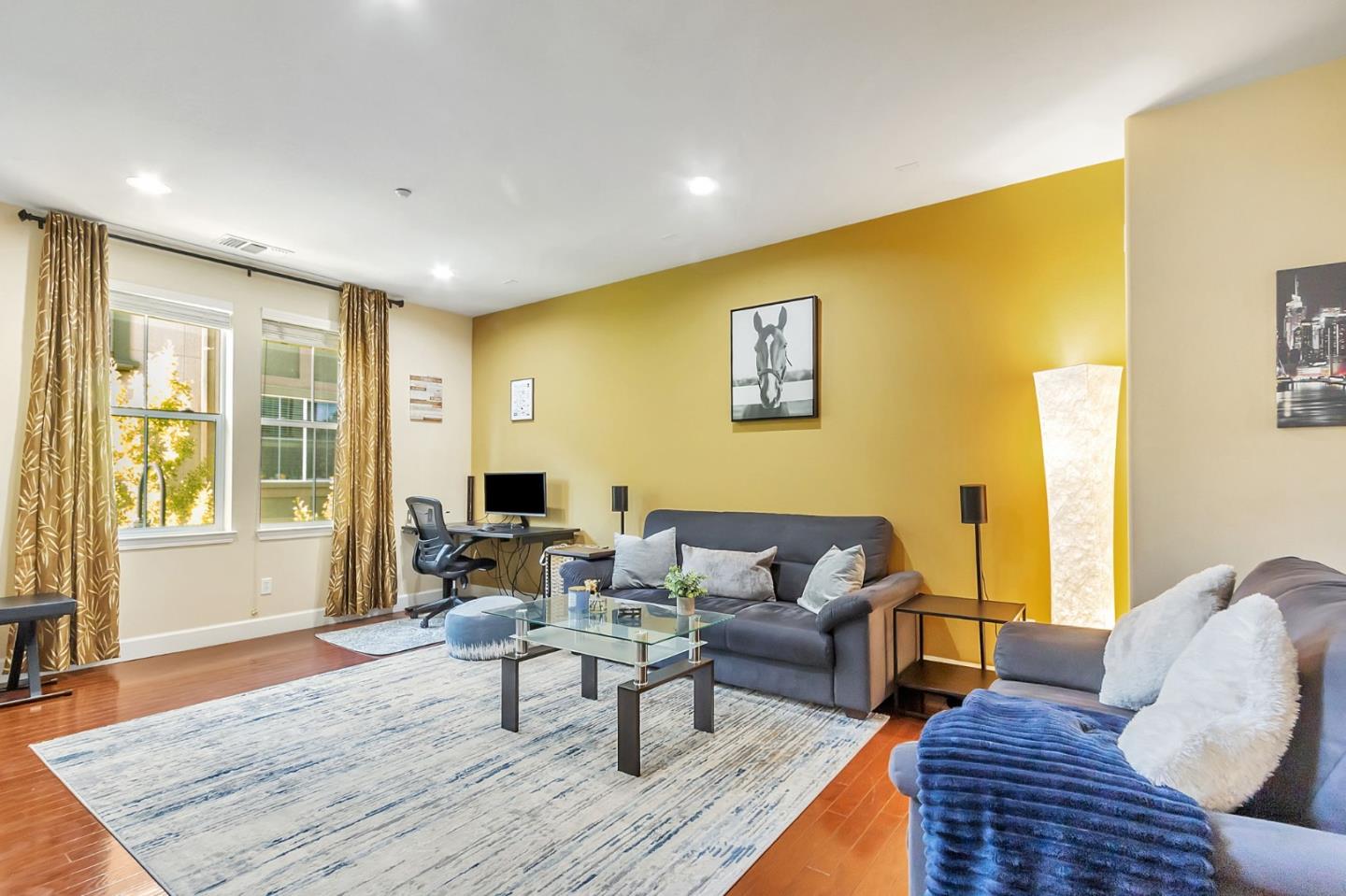 Detail Gallery Image 13 of 46 For 226 Peppermint Tree Ter #2,  Sunnyvale,  CA 94086 - 3 Beds | 3/1 Baths