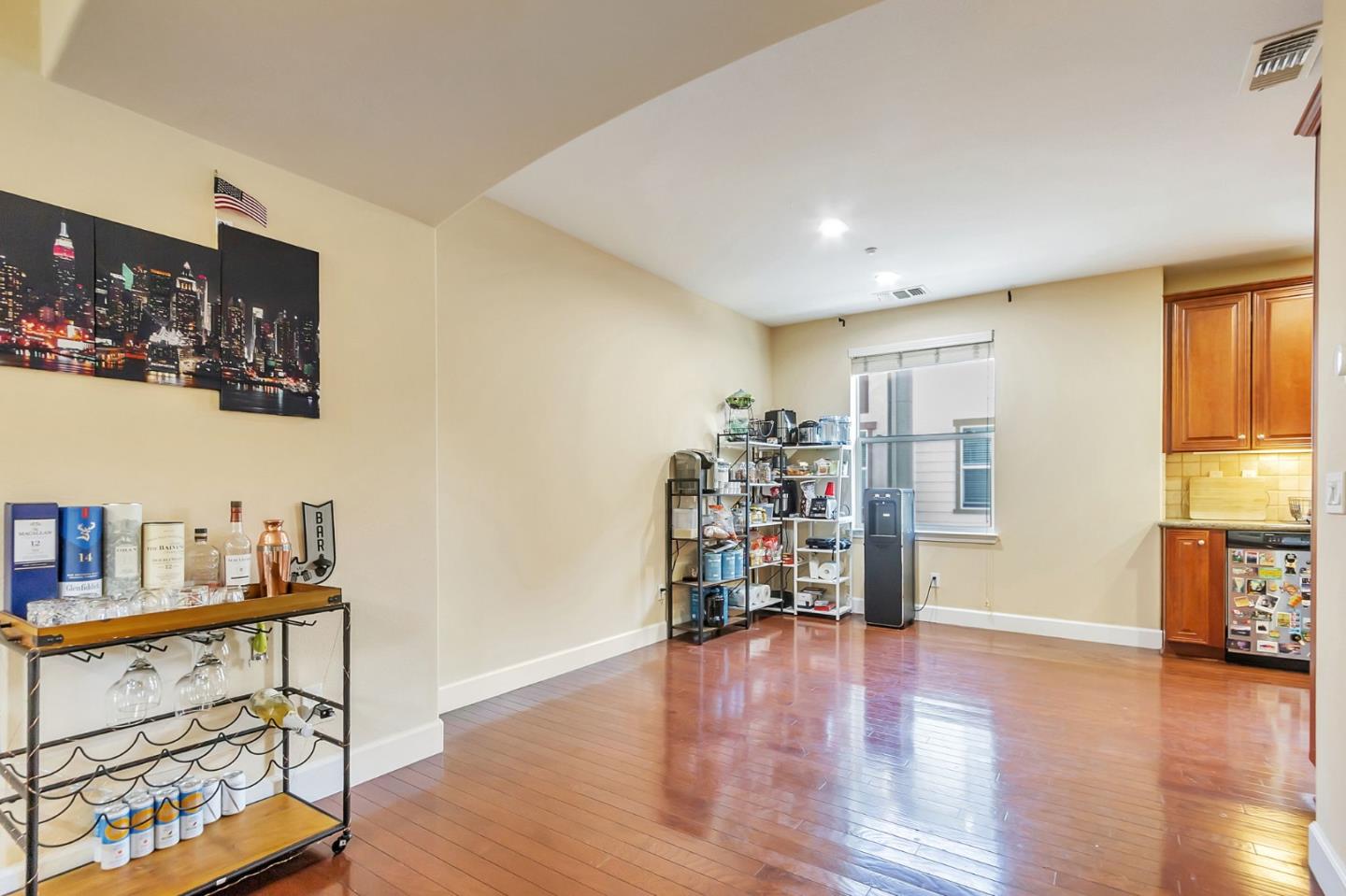 Detail Gallery Image 18 of 46 For 226 Peppermint Tree Ter #2,  Sunnyvale,  CA 94086 - 3 Beds | 3/1 Baths