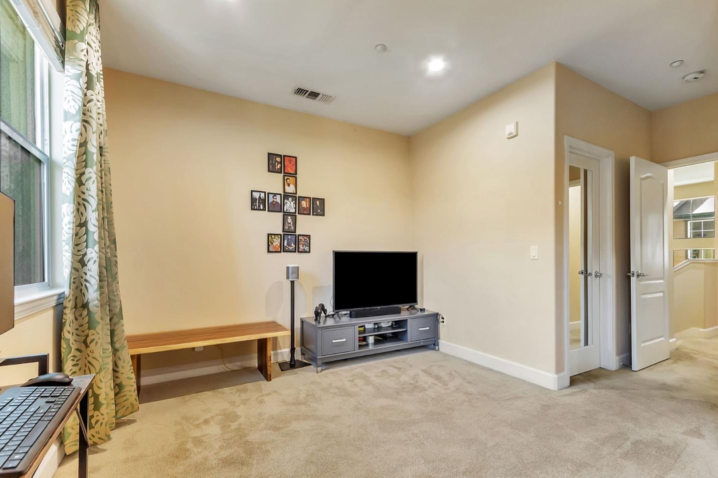 Detail Gallery Image 31 of 46 For 226 Peppermint Tree Ter #2,  Sunnyvale,  CA 94086 - 3 Beds | 3/1 Baths