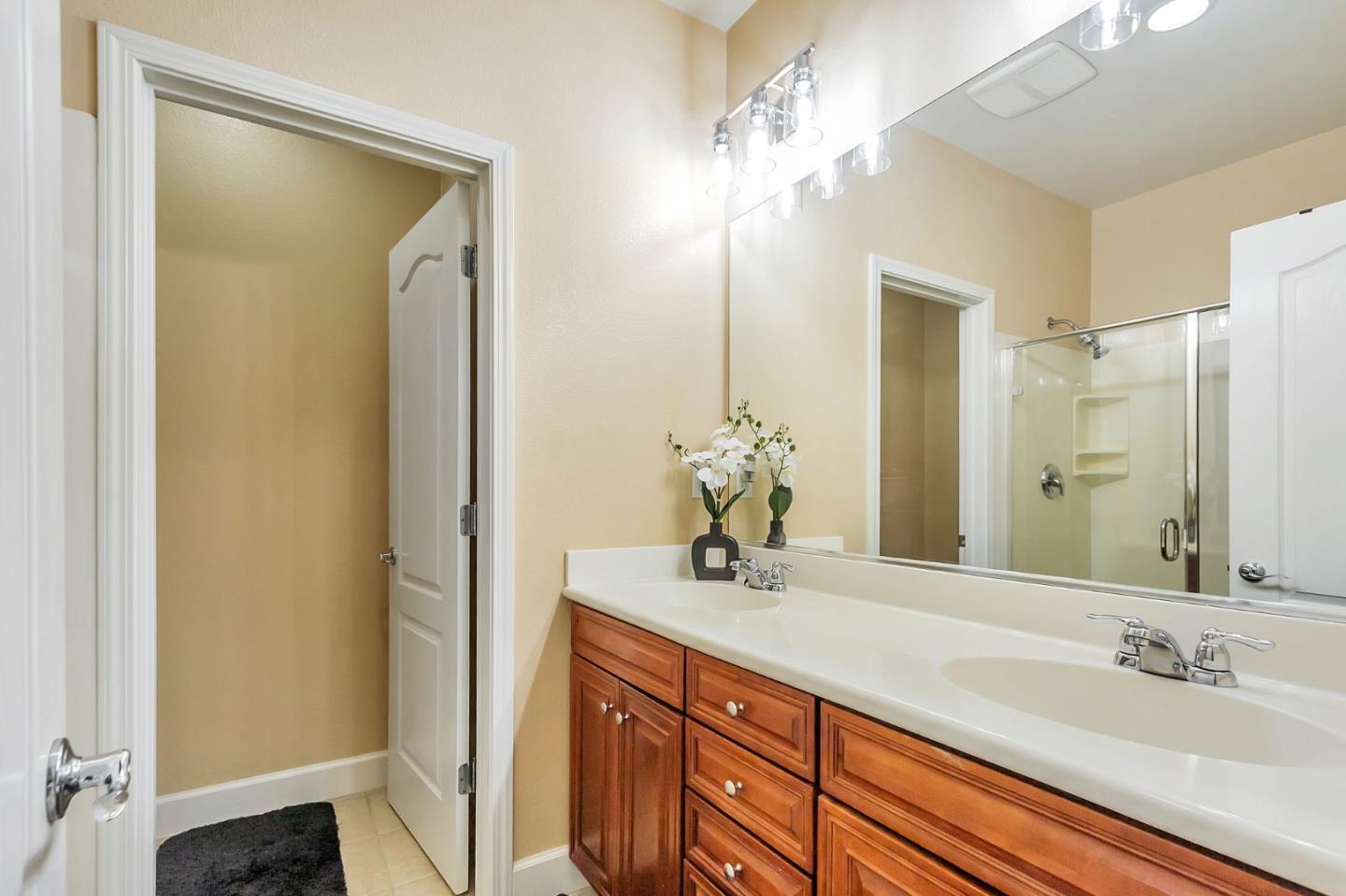 Detail Gallery Image 32 of 46 For 226 Peppermint Tree Ter #2,  Sunnyvale,  CA 94086 - 3 Beds | 3/1 Baths