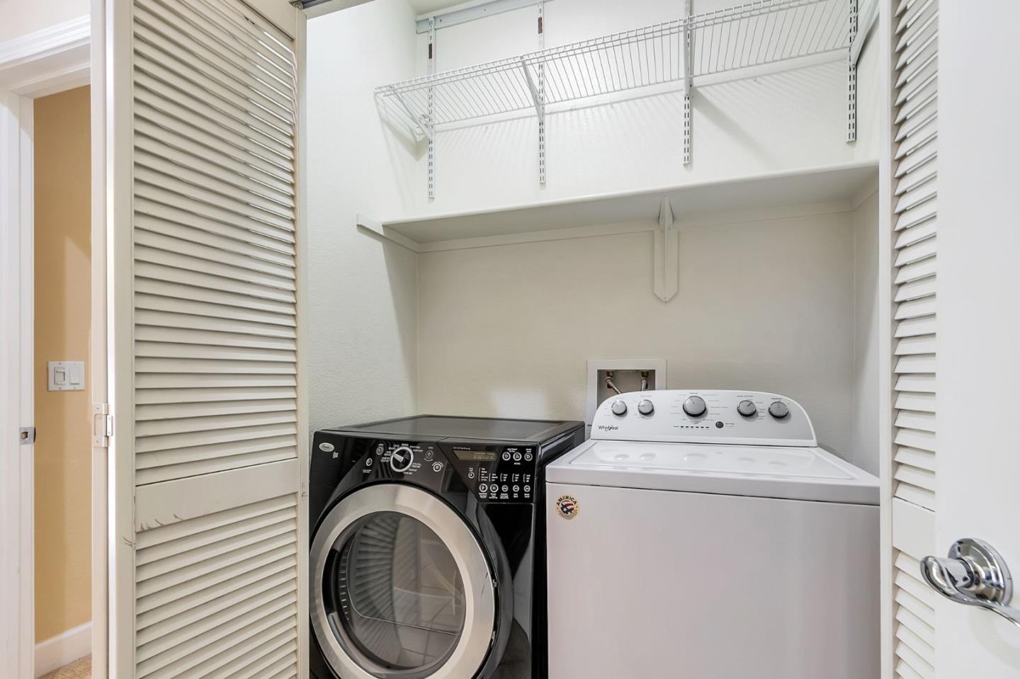 Detail Gallery Image 8 of 46 For 226 Peppermint Tree Ter #2,  Sunnyvale,  CA 94086 - 3 Beds | 3/1 Baths