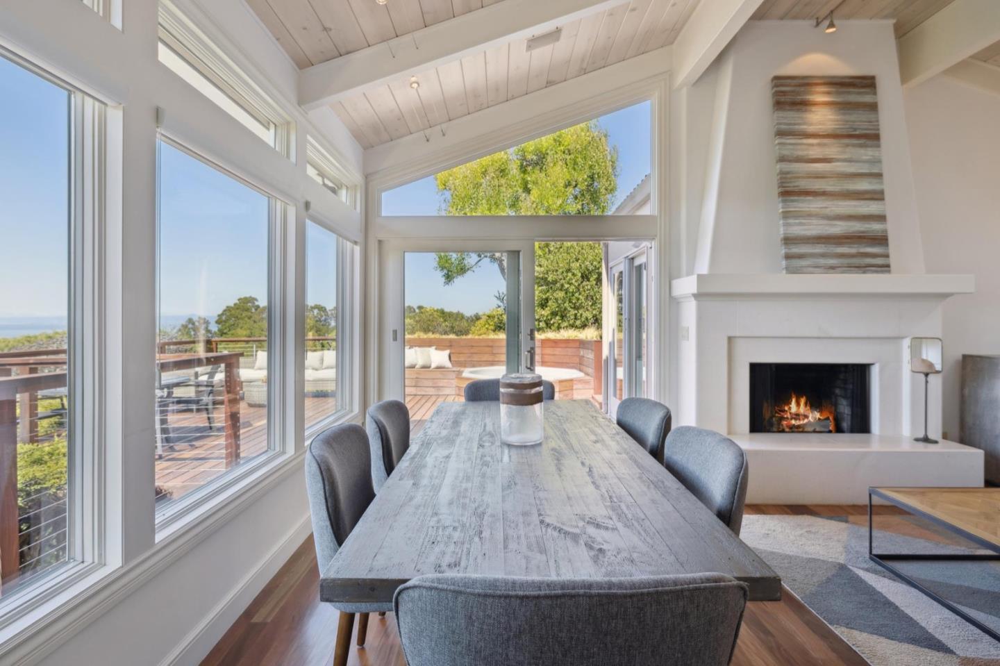 Detail Gallery Image 12 of 34 For 581 Laurent Rd, Hillsborough,  CA 94010 - 4 Beds | 3/1 Baths