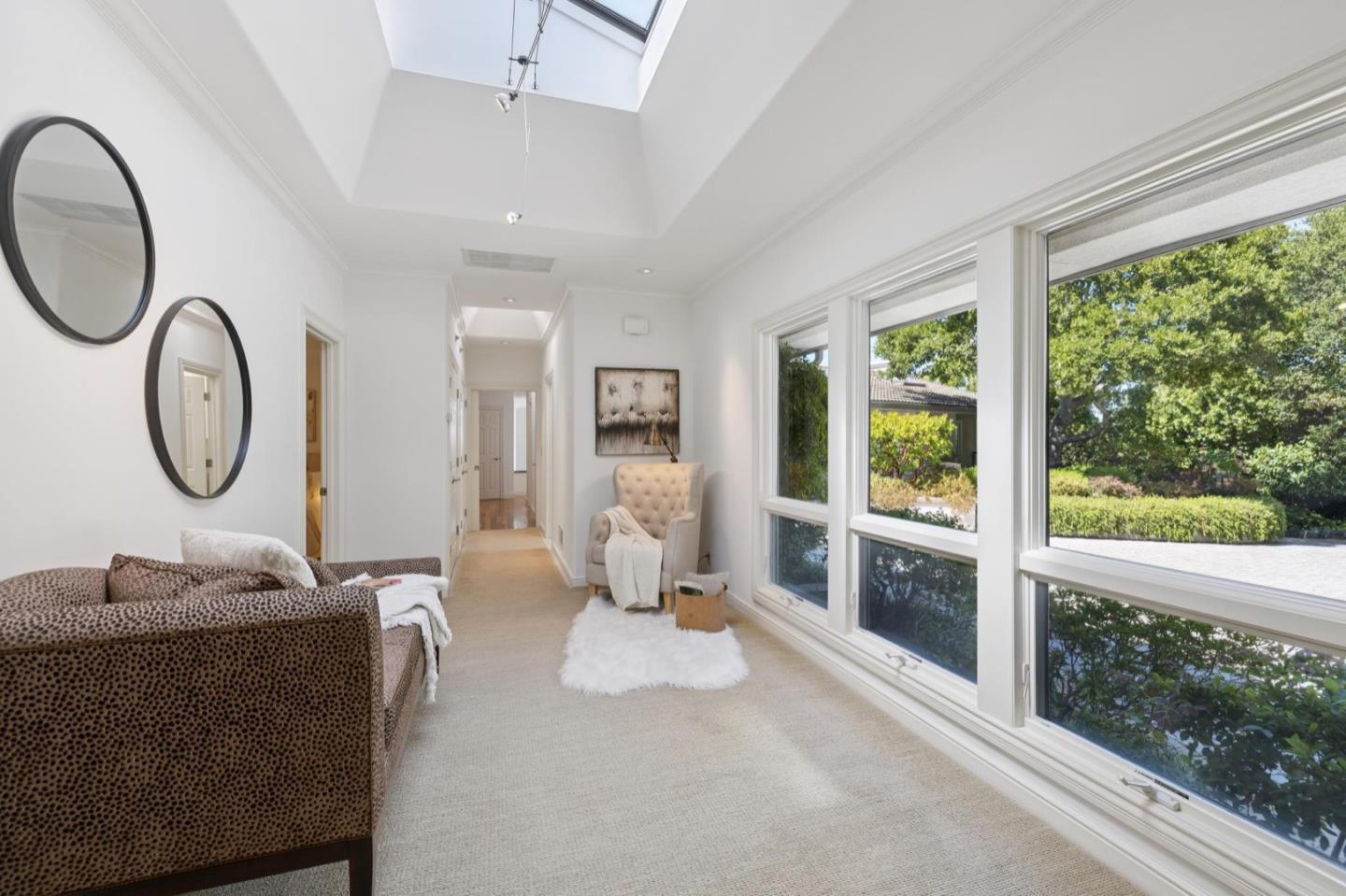 Detail Gallery Image 15 of 34 For 581 Laurent Rd, Hillsborough,  CA 94010 - 4 Beds | 3/1 Baths