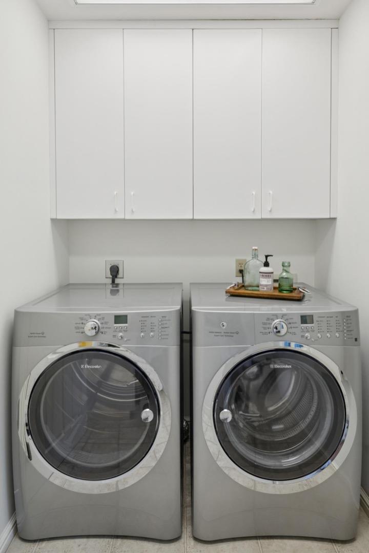 Detail Gallery Image 29 of 34 For 581 Laurent Rd, Hillsborough,  CA 94010 - 4 Beds | 3/1 Baths