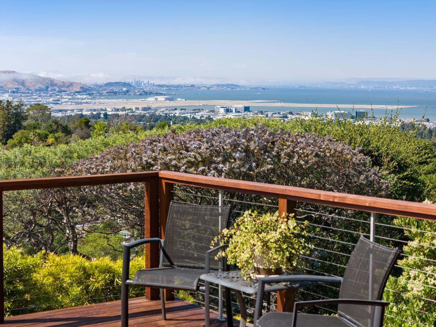 Detail Gallery Image 32 of 34 For 581 Laurent Rd, Hillsborough,  CA 94010 - 4 Beds | 3/1 Baths