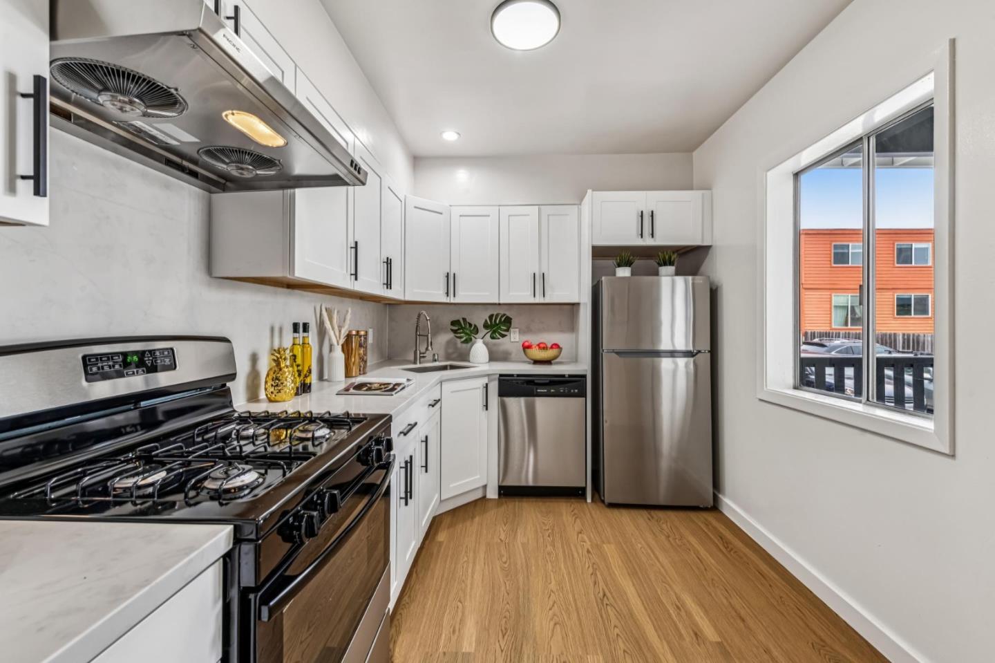 Detail Gallery Image 21 of 74 For 1722-1724 48th Ave, San Francisco,  CA 94122 - – Beds | – Baths