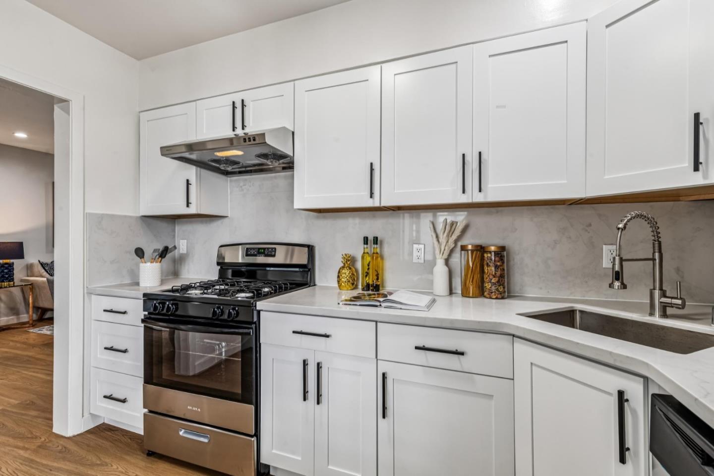 Detail Gallery Image 22 of 74 For 1722-1724 48th Ave, San Francisco,  CA 94122 - – Beds | – Baths