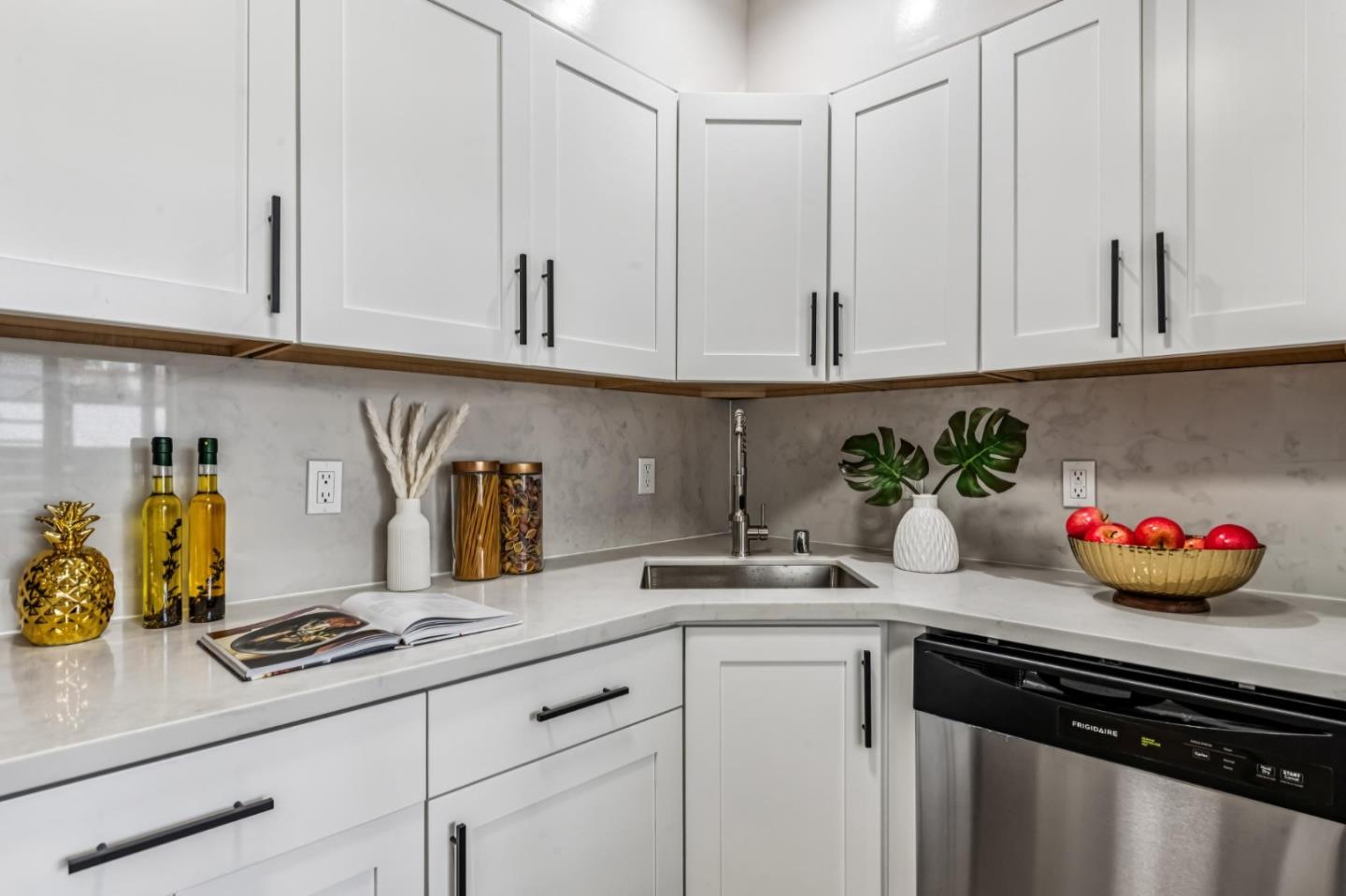 Detail Gallery Image 23 of 74 For 1722-1724 48th Ave, San Francisco,  CA 94122 - – Beds | – Baths