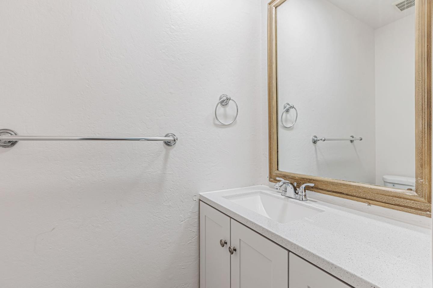 Detail Gallery Image 10 of 22 For 5104 Westmont Ave #6,  San Jose,  CA 95130 - 2 Beds | 2/1 Baths