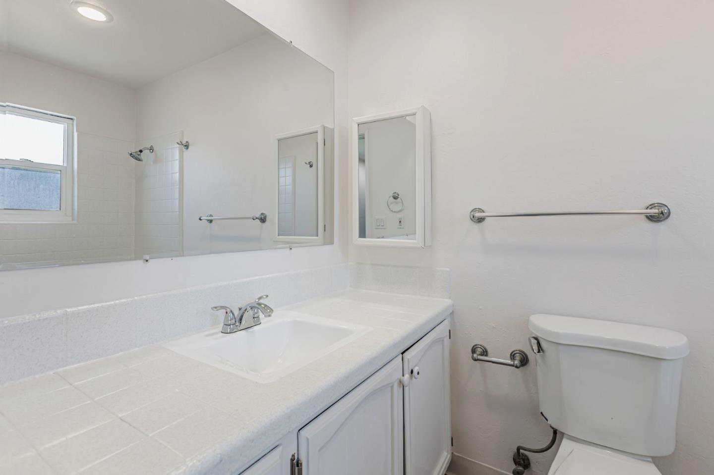 Detail Gallery Image 11 of 22 For 5104 Westmont Ave #6,  San Jose,  CA 95130 - 2 Beds | 2/1 Baths