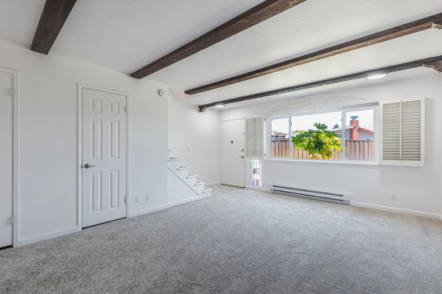 Detail Gallery Image 2 of 22 For 5104 Westmont Ave #6,  San Jose,  CA 95130 - 2 Beds | 2/1 Baths
