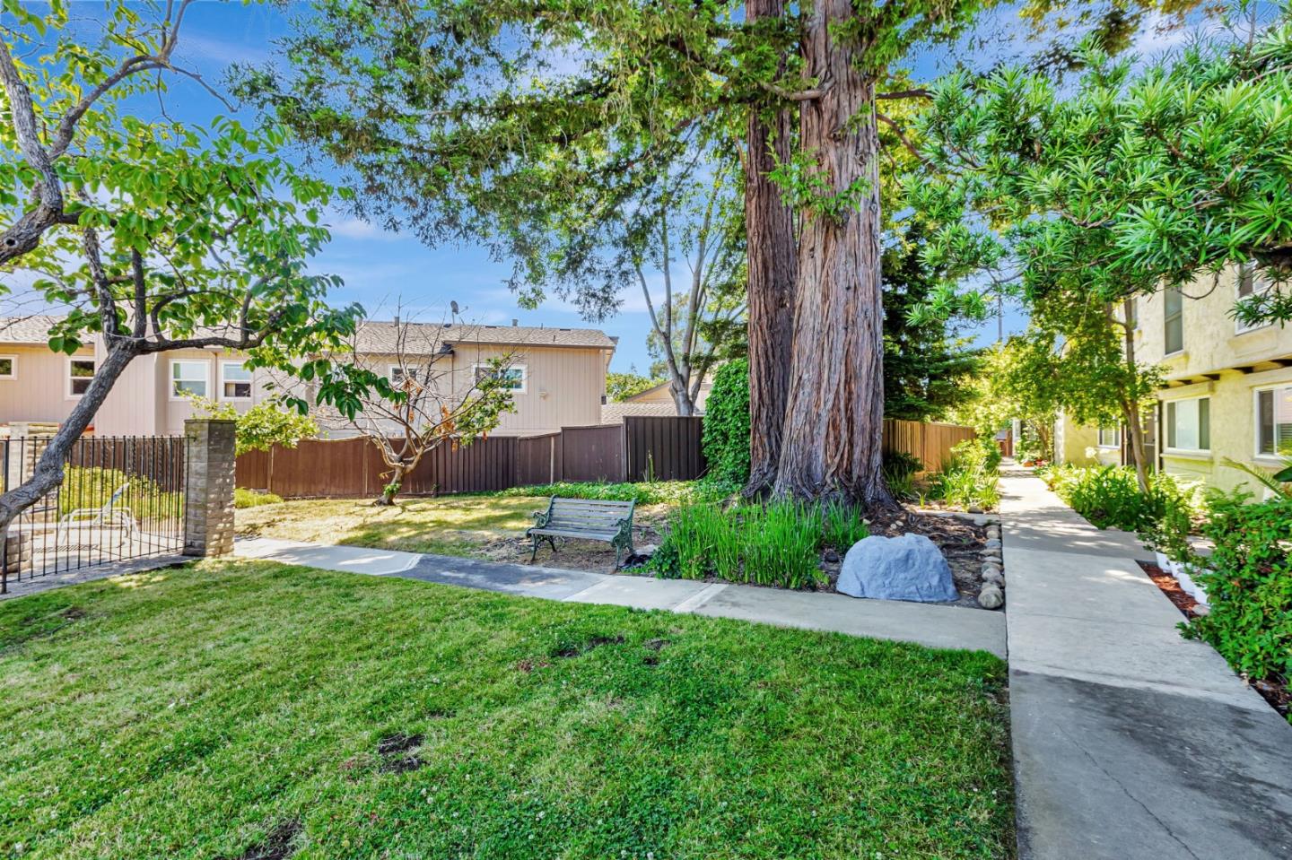 Detail Gallery Image 20 of 22 For 5104 Westmont Ave #6,  San Jose,  CA 95130 - 2 Beds | 2/1 Baths